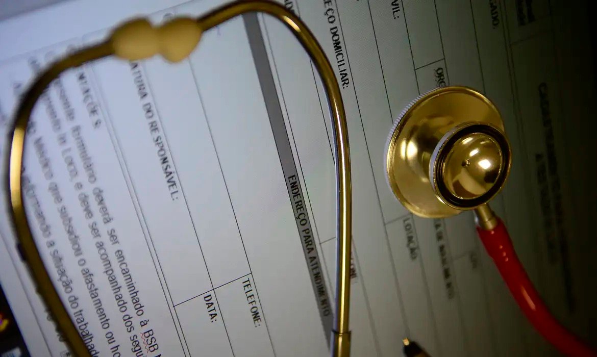 Planos de saúde terão de oferecer implante contraceptivo hormonal